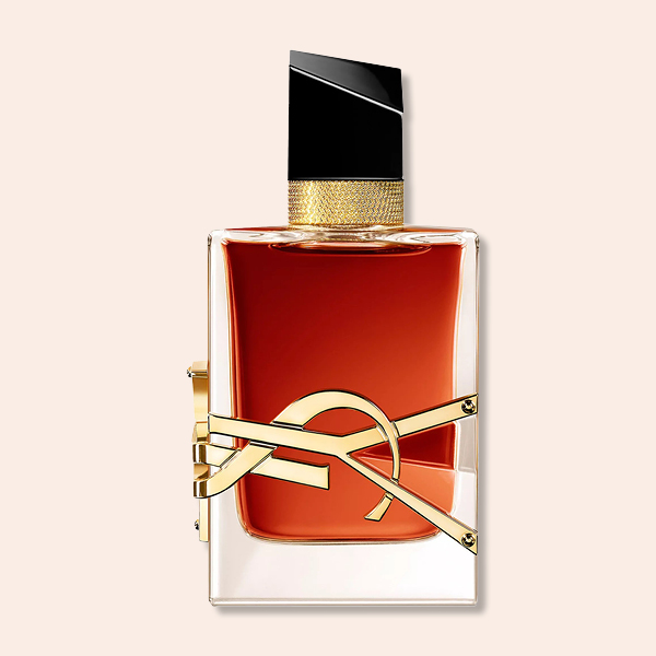 Yves Saint Laurent