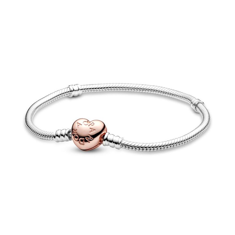 Pandora moments heart clasp bracelet hotsell