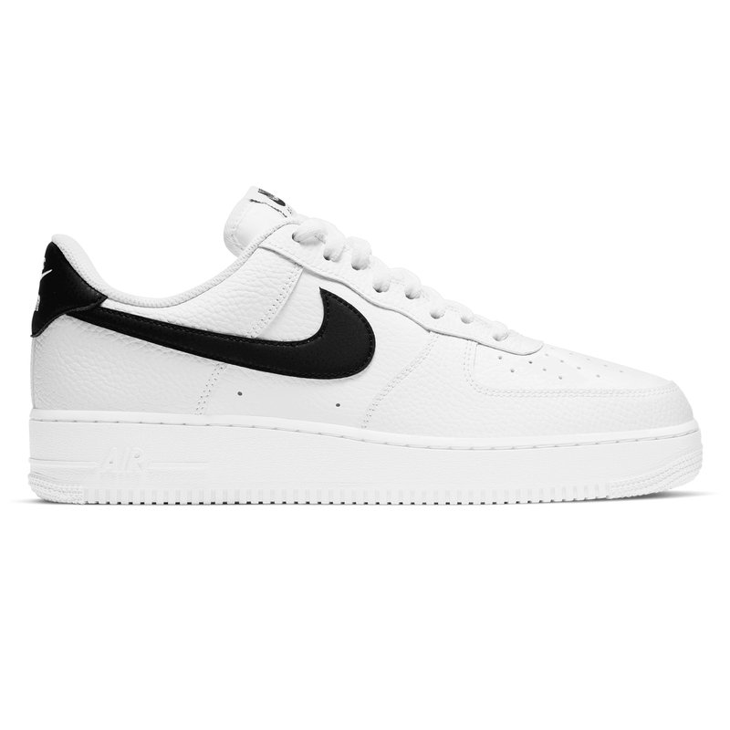 Nike Men's Air Force 1 '07 Lifestyle Shoe