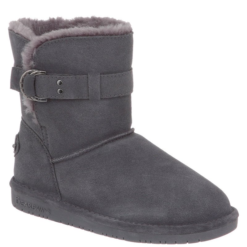 bearpaw slippers for nurses