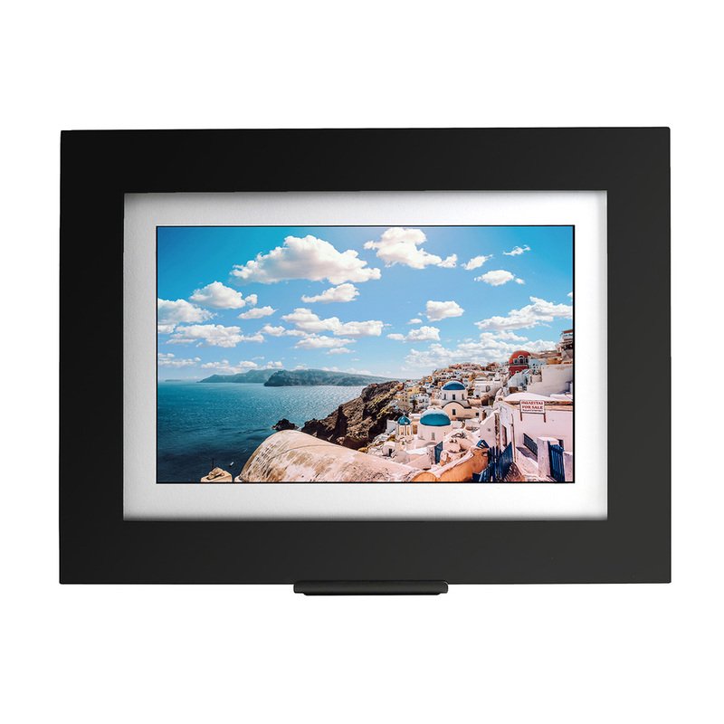 Brookstone PhotoShare Review: One of the Best Digital Photo Frames Available