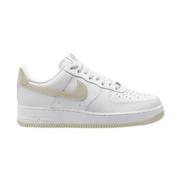Nike Men's Air Force 1 '07 Lifestyle Shoe
