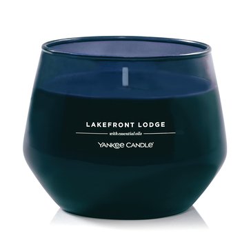 Yankee Candle Lakefront Lodge Studio Medium Jar