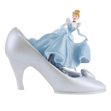 Enesco Disney Showcase 100 Years of Wonder Cinderella Glass Slipper Figurine