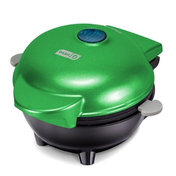 Dash Mini Wreath Bundt Cake Maker