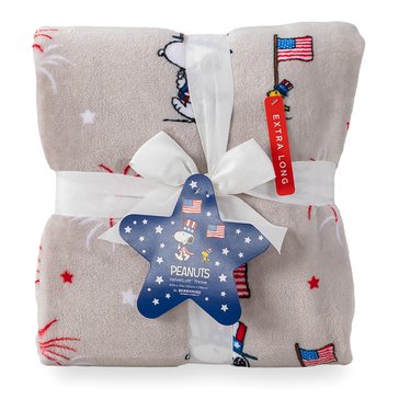 Berkshire Snoopy Flag Parade Throw