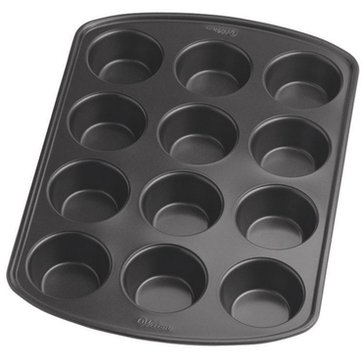 Wilton Perfect Results 12-cup muffin pan