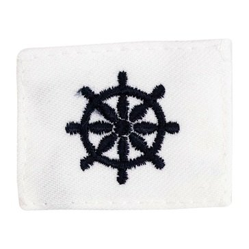 Striker (QM) Rating Badge on White CNT for Quartermaster