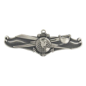 Warfare Badge Miniature INF DOM WARF ENL Oxidized  Silver