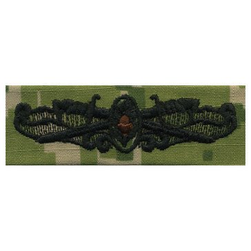 NWU Type-III Green Warfare Badge Surface Warfare Medical Corps