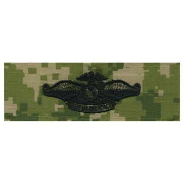 NWU Type-III Green Warfare Badge Fleet Marine Force