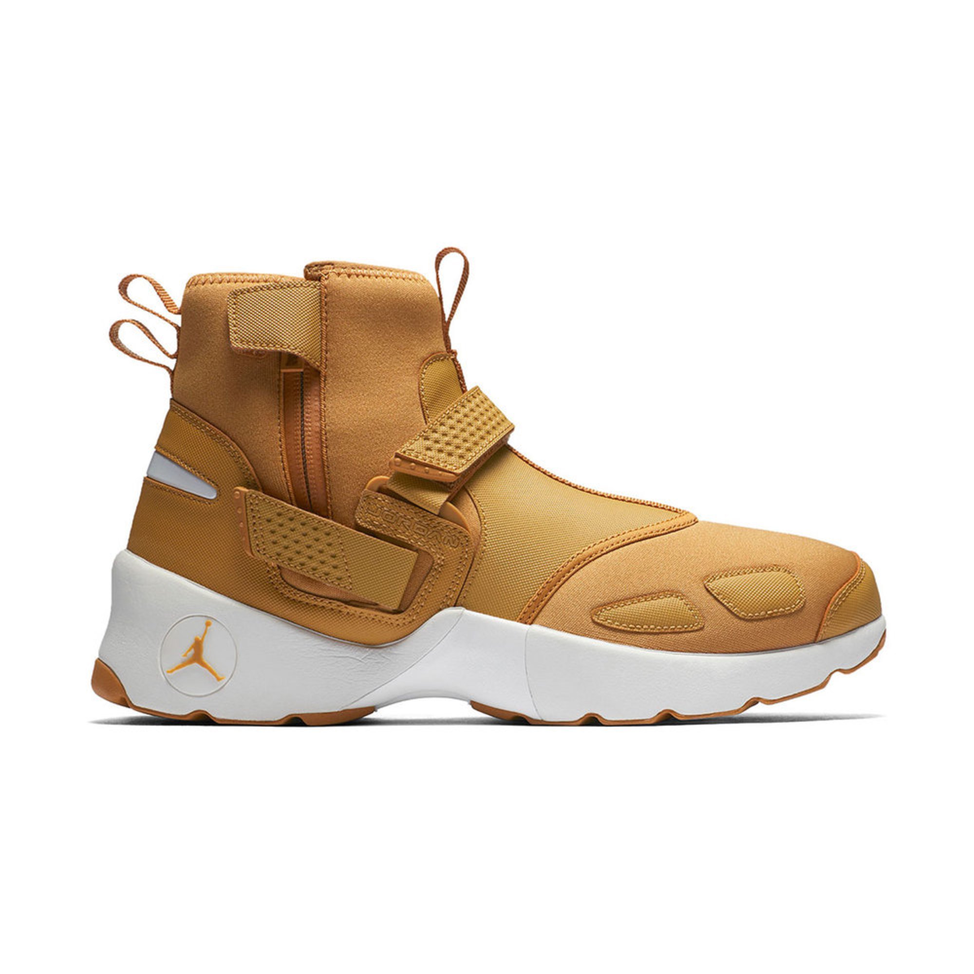 Jordan Trunner Lx High Men S Basketball Shoe Golden Harvest Jordan Trunner Lx High Men S Basketball Shoe Golden Harvest