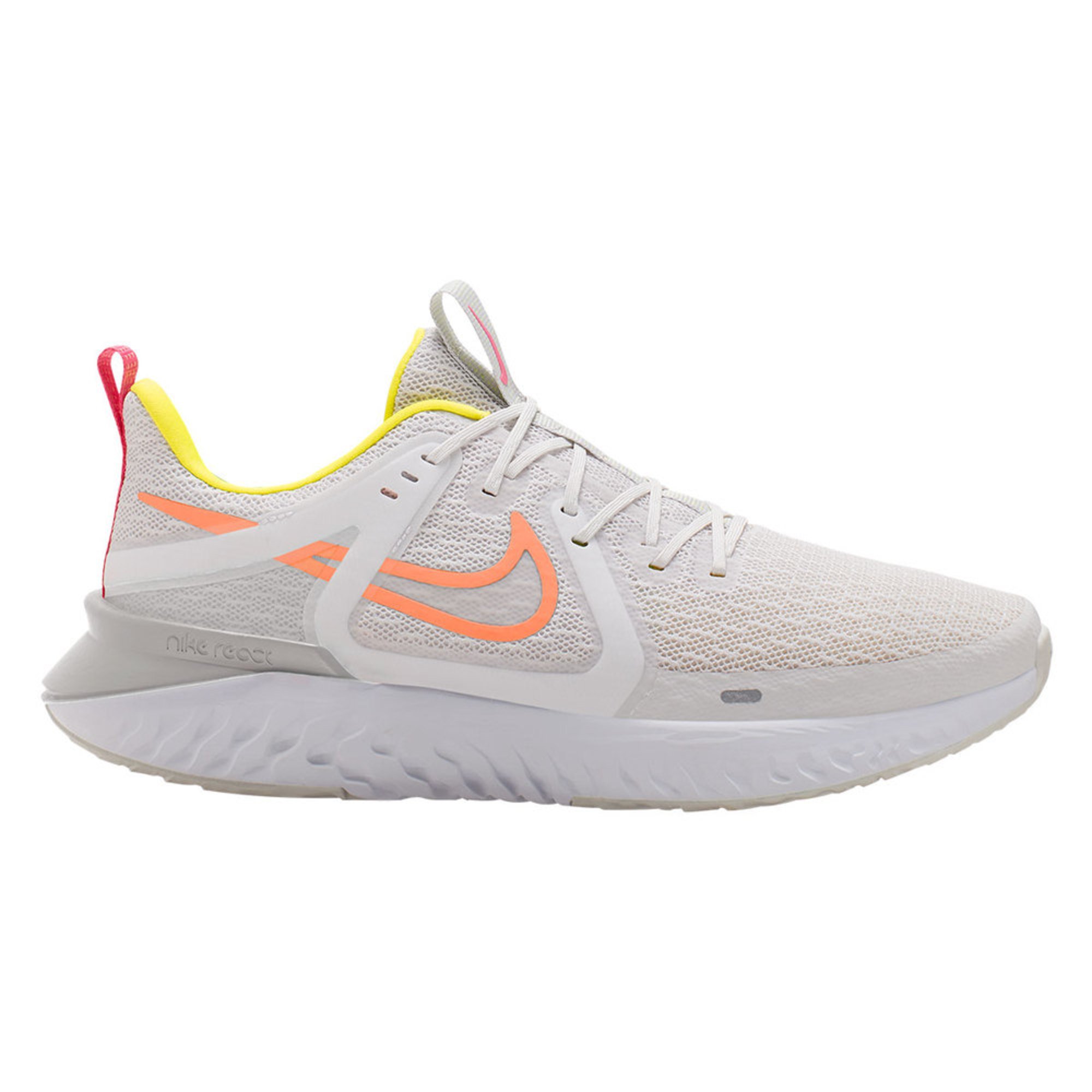 nike shoes legend react